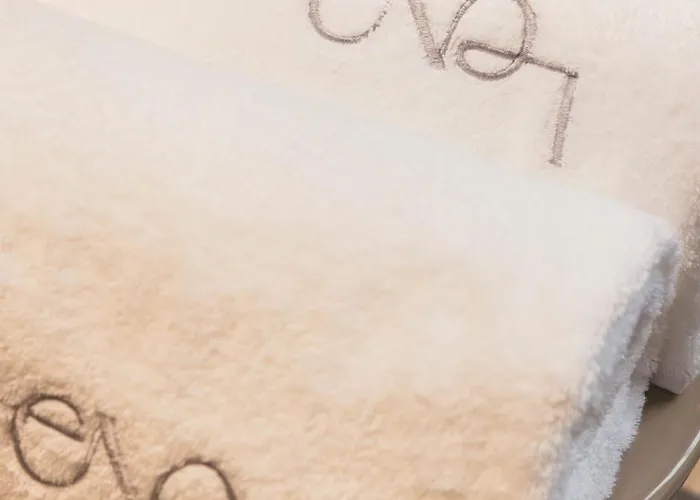 Lenel Boutique - La Foresteria Πανδοχείο *